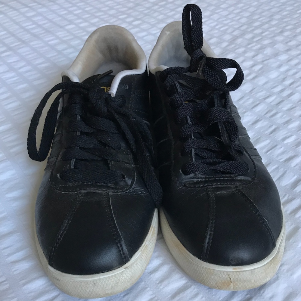Adidas Womens Shoe - Black with Black Stripes